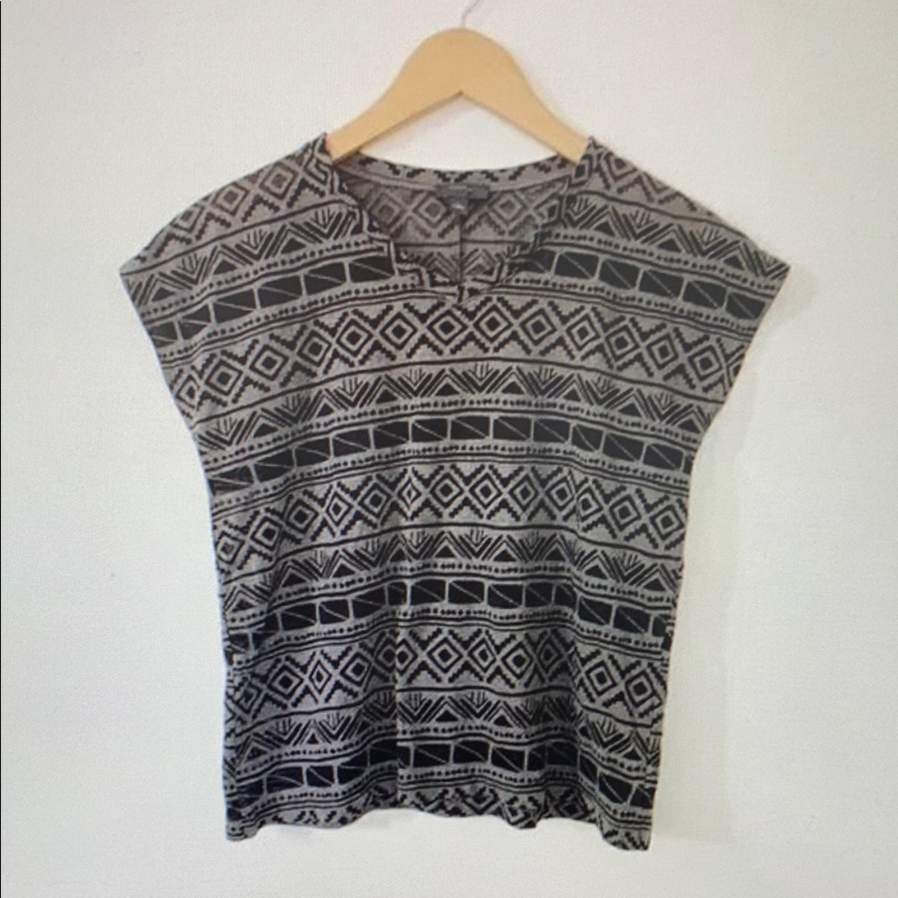 Black and White Patterned Women's Top